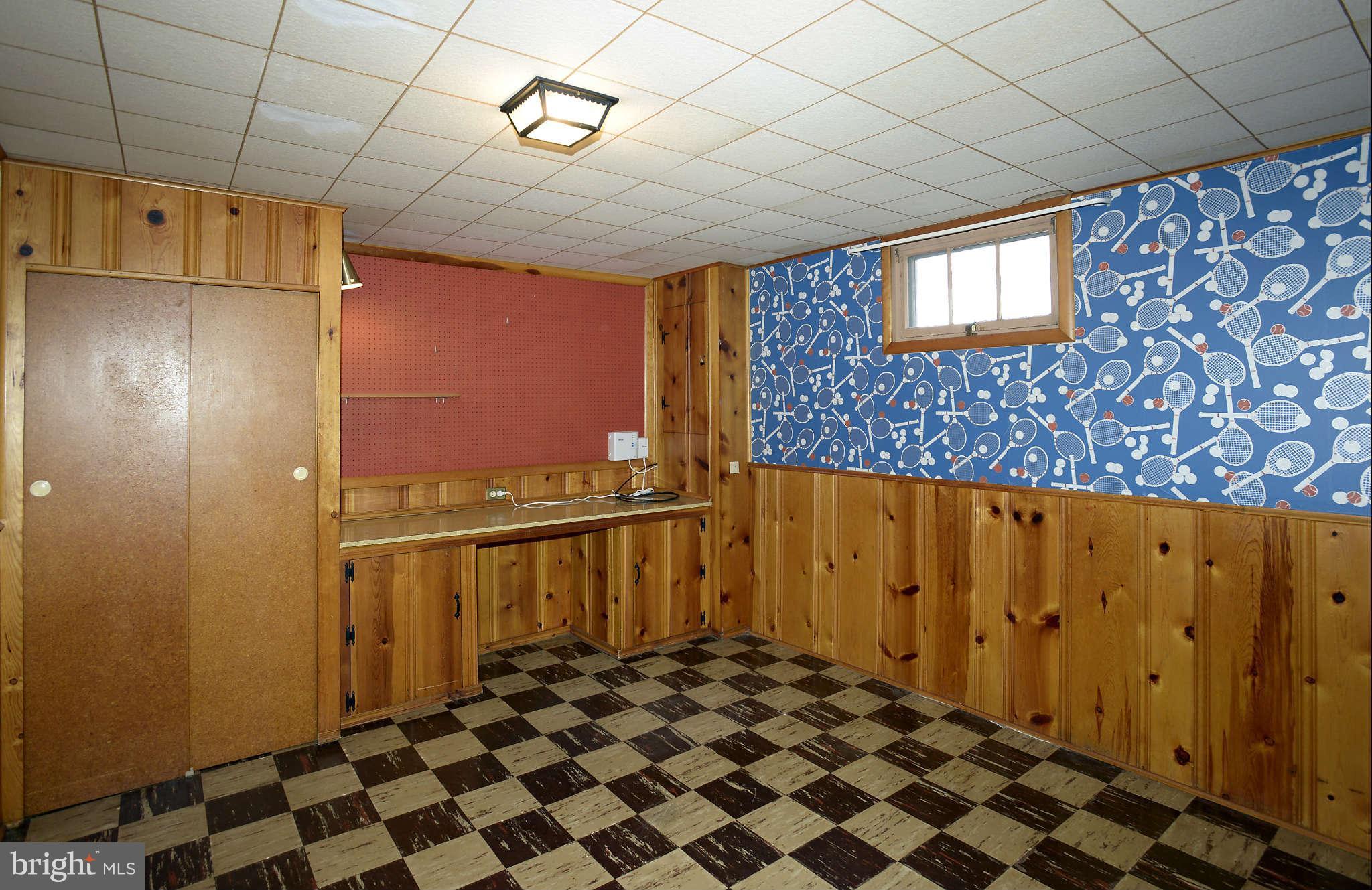 3913 Isbell Street Silver Spring, MD 20906 - Photo 19 of 23 a view of utility room