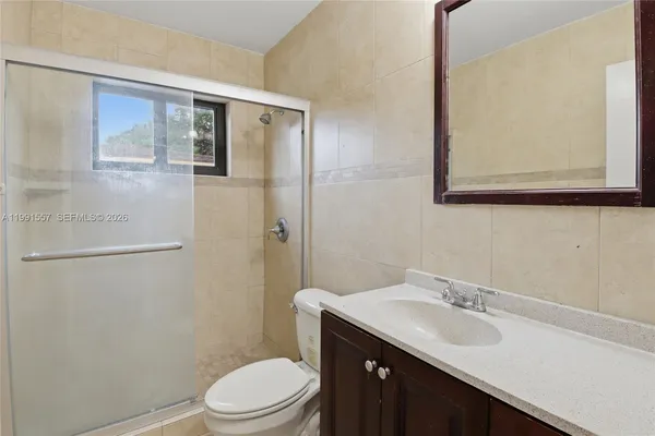 $3,500 | 3210 Southwest 26th Street, Unit 3210, Miami, FL 33133