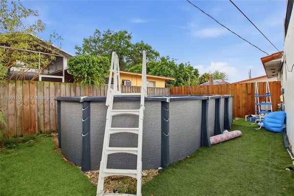 $3,500 | 3210 Southwest 26th Street, Unit 3210, Miami, FL 33133