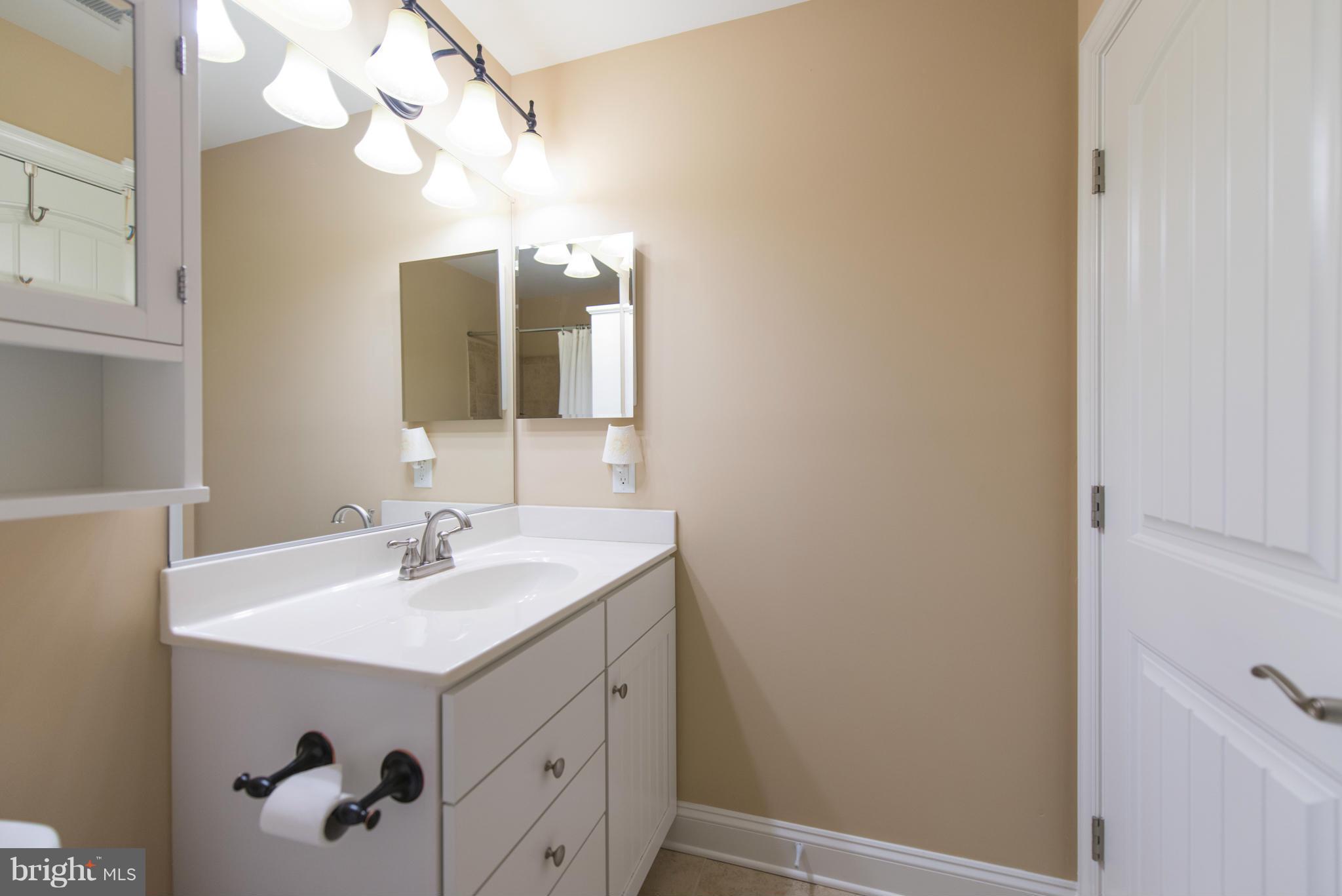 301 Kramer Road Pasadena, MD 21122 - Photo 24 of 30 Bath
