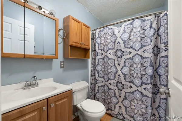 $165,000 | 103 Summers Lane Northwest, Depauw, IN 47115