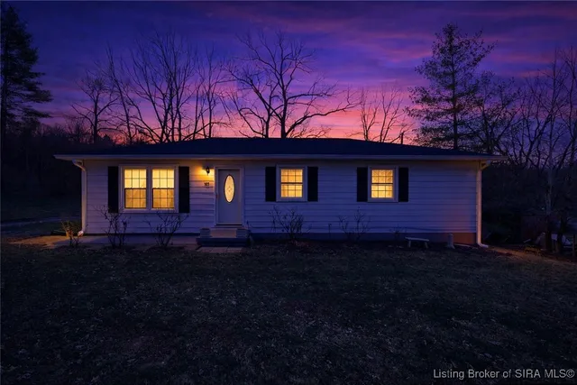 $189,000 | 103 Summers Lane Northwest, Depauw, IN 47115