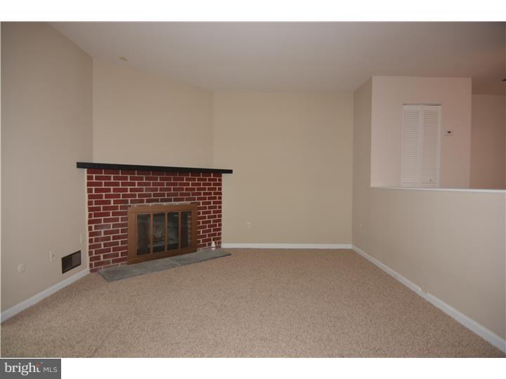 1044 Fox Run Reading, PA 19606 - Photo 7 of 18 Family Room