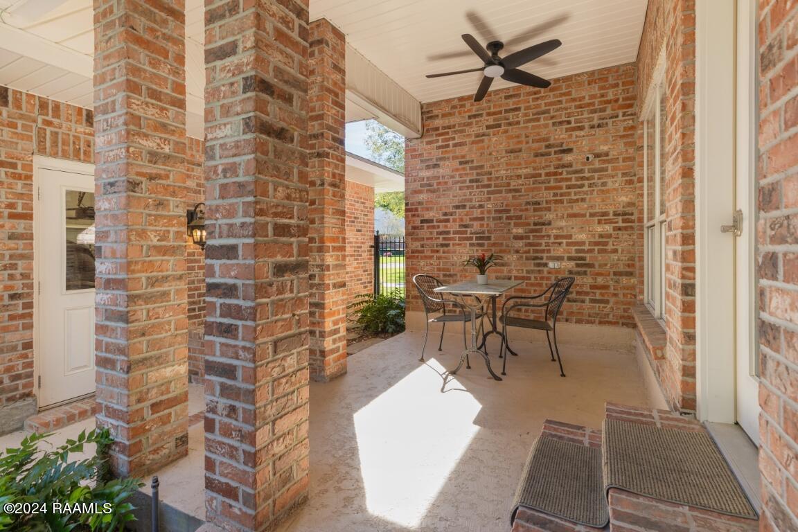 200 Acomb Drive Lafayette, LA 70508 - Photo 41 of 50 200 Acomb-46