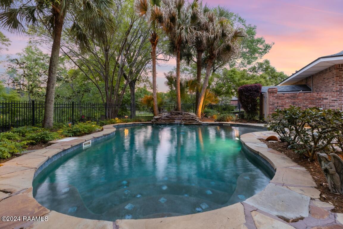 200 Acomb Drive Lafayette, LA 70508 - Photo 47 of 50 200 Acomb-61