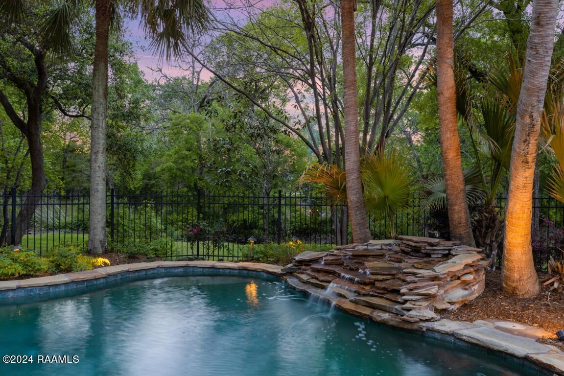 200 Acomb Drive Lafayette, LA 70508 - Photo 48 of 50 200 Acomb-59