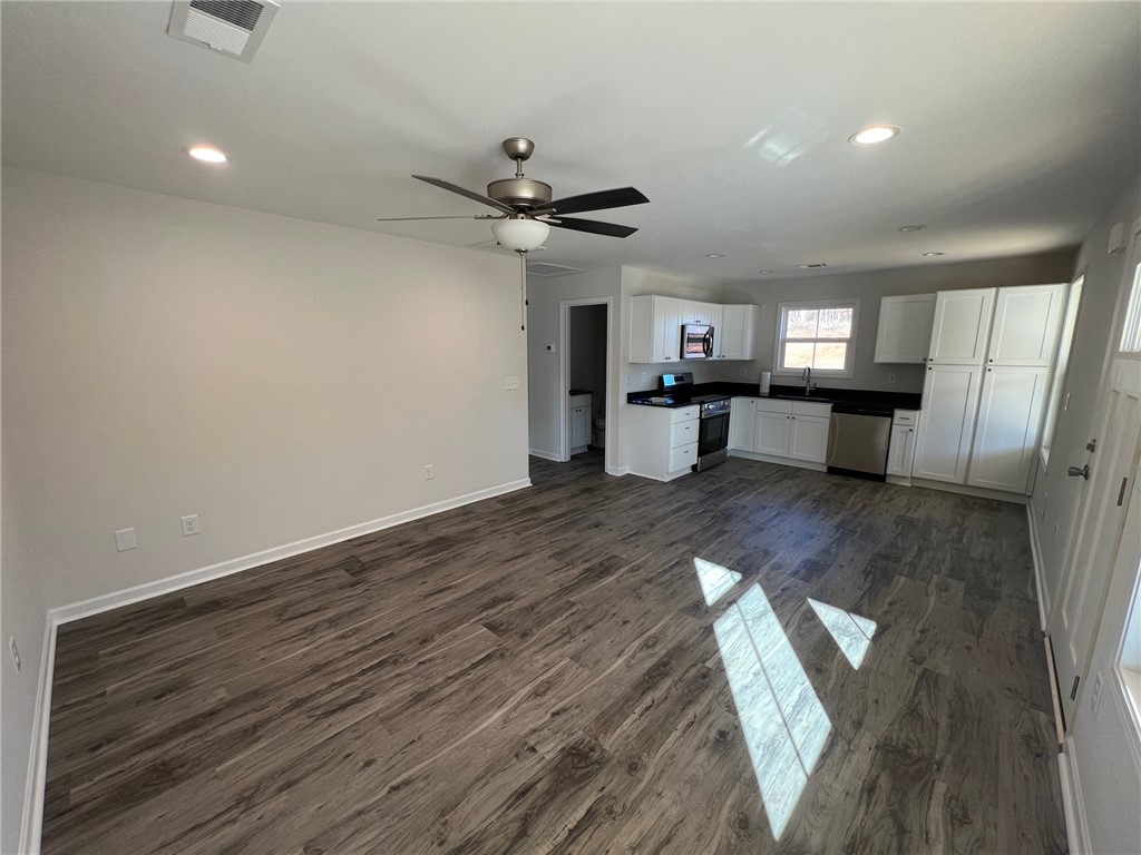 1075 Pickett Post Road Walhalla, SC 29691 - Photo 3 of 14