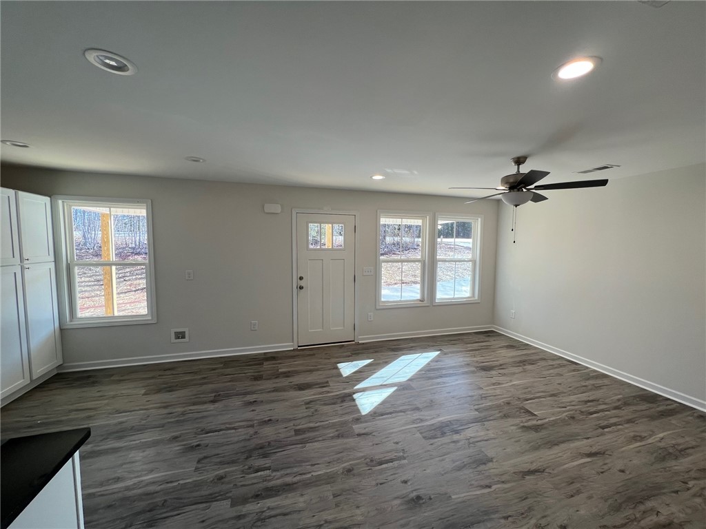 1075 Pickett Post Road Walhalla, SC 29691 - Photo 6 of 14