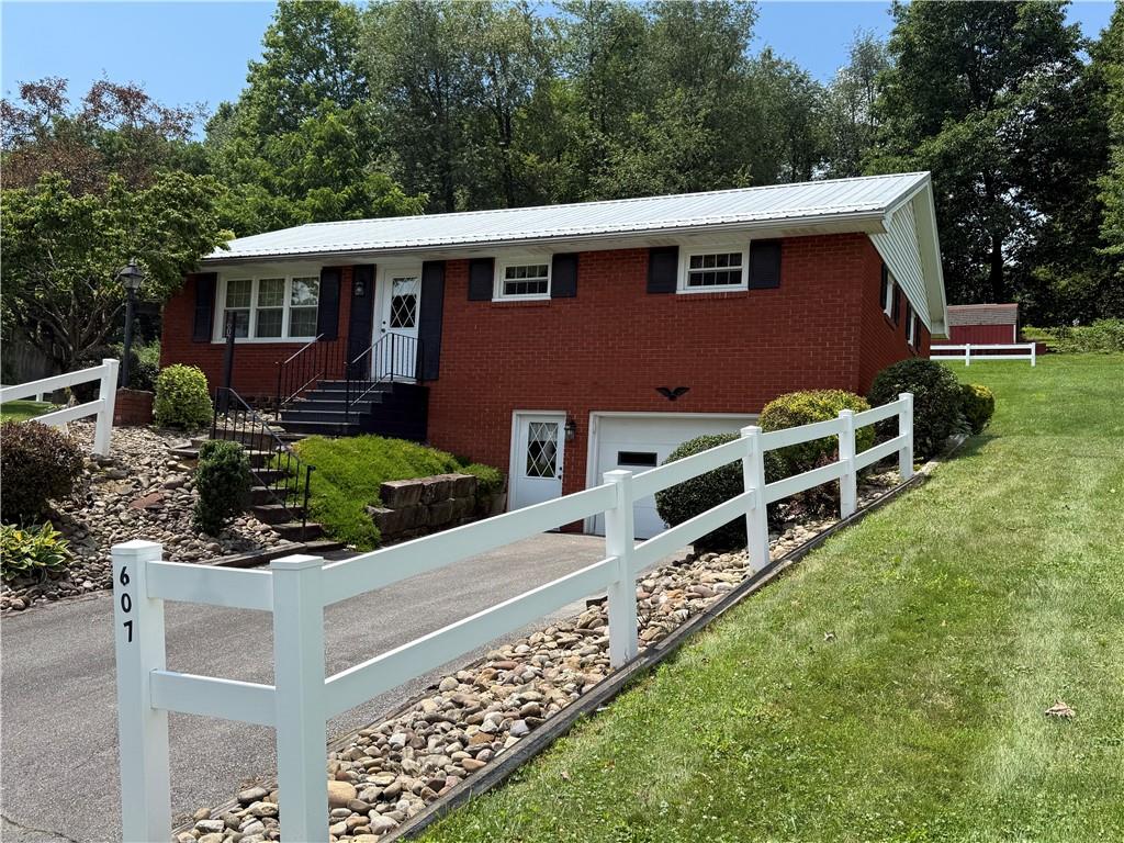 607 Ridge Avenue Marion Center, PA 15759 - Photo 1 of 10