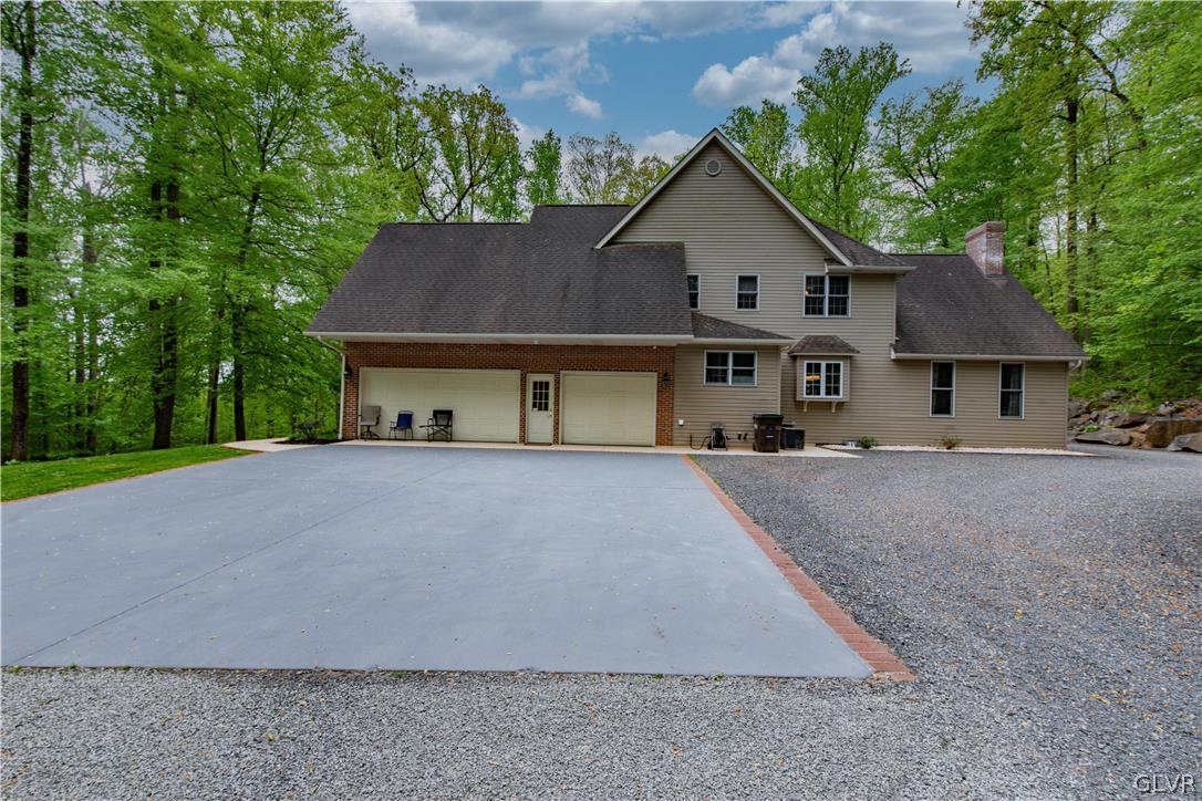 3068 Long Road Green Lane, PA 18054 - Photo 3 of 50 Gallery Image 3
