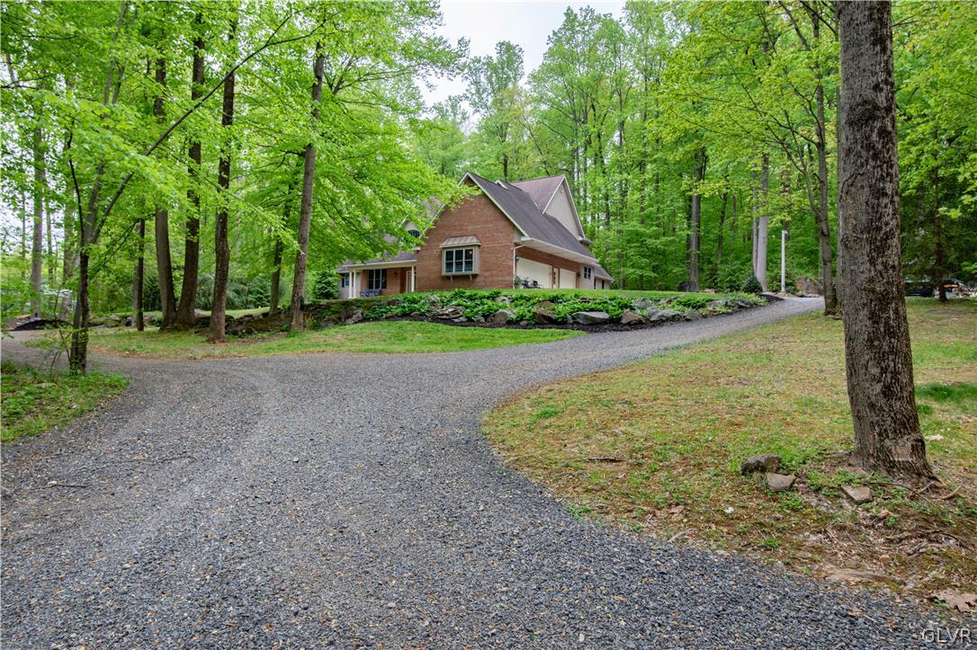 3068 Long Road Green Lane, PA 18054 - Photo 4 of 50 Gallery Image 4