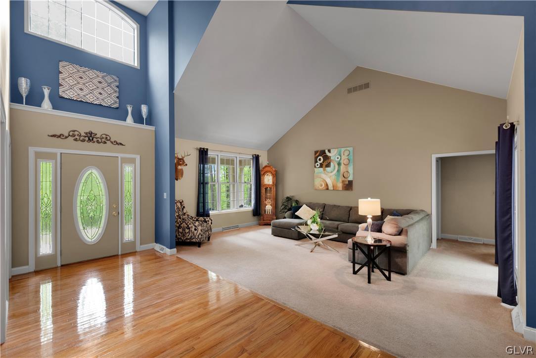 3068 Long Road Green Lane, PA 18054 - Photo 7 of 50 Gallery Image 7