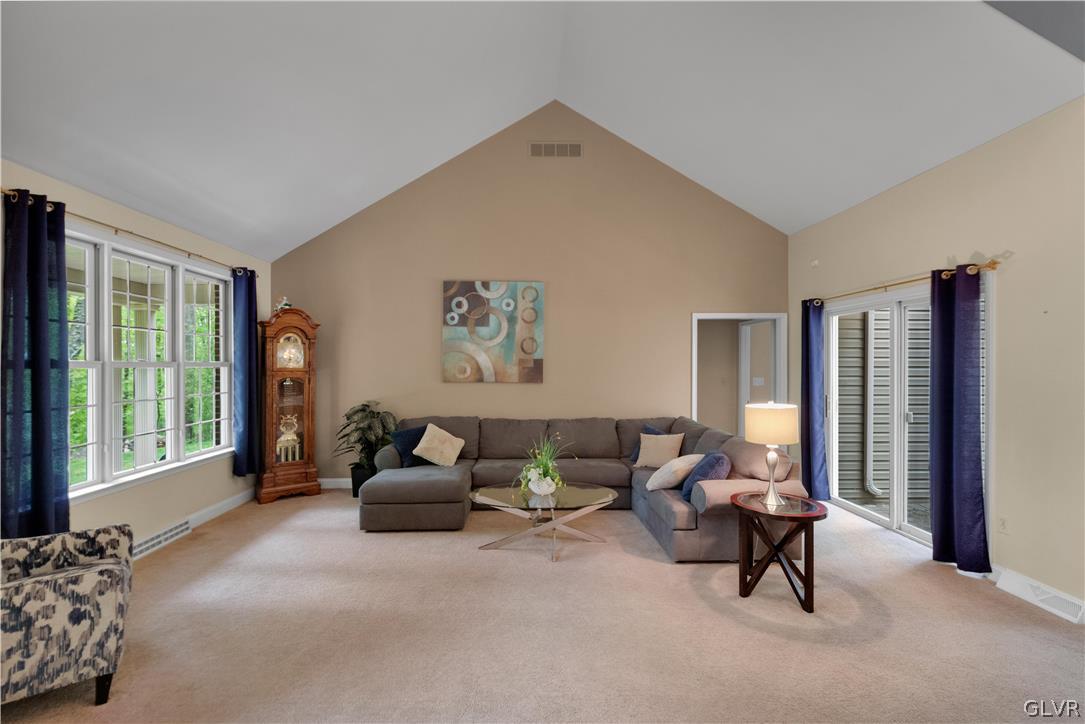 3068 Long Road Green Lane, PA 18054 - Photo 9 of 50 Gallery Image 9