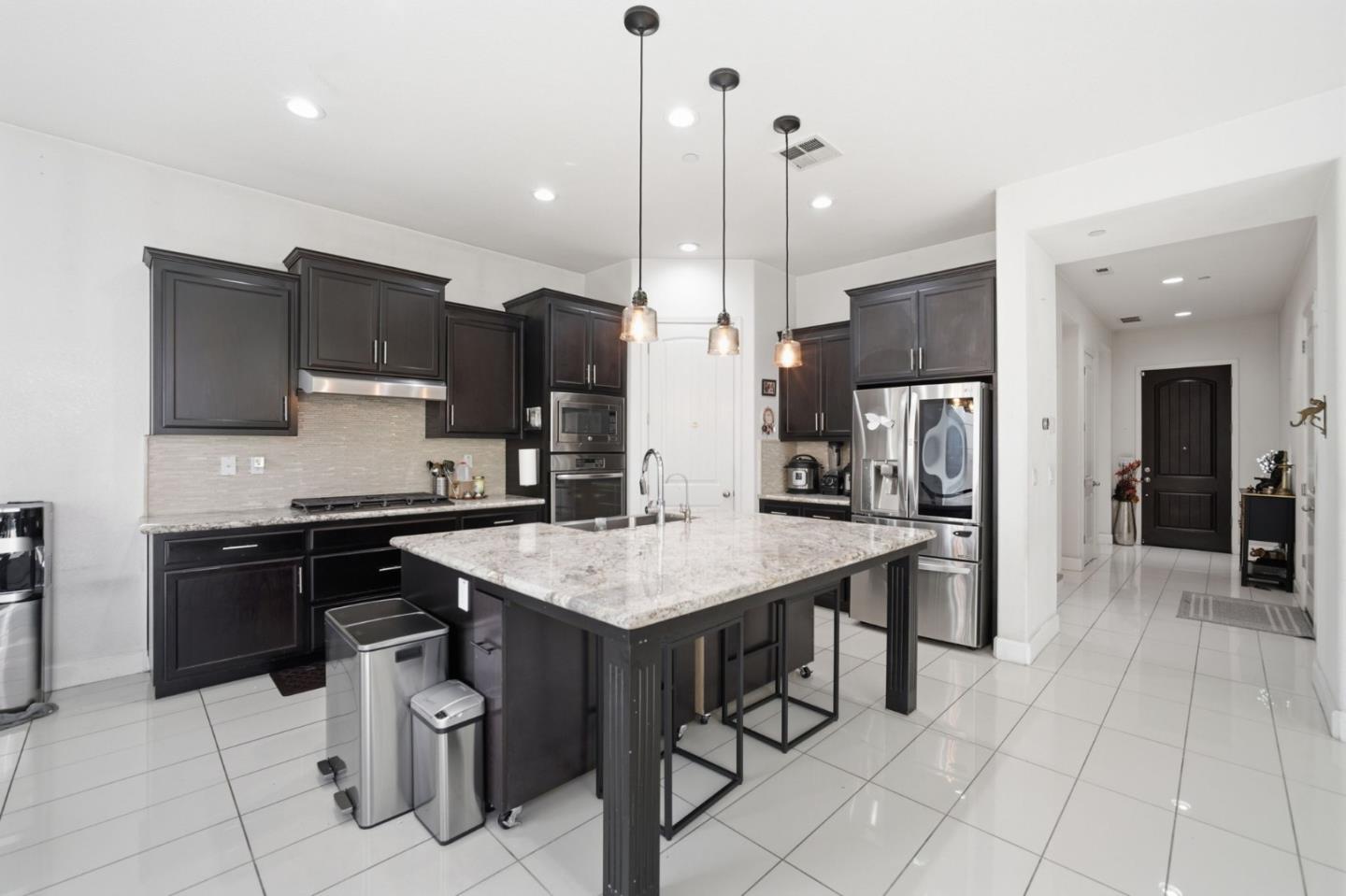 9 Chysis Road Milpitas, CA 95035 - Photo 6 of 33 Gallery Image 6