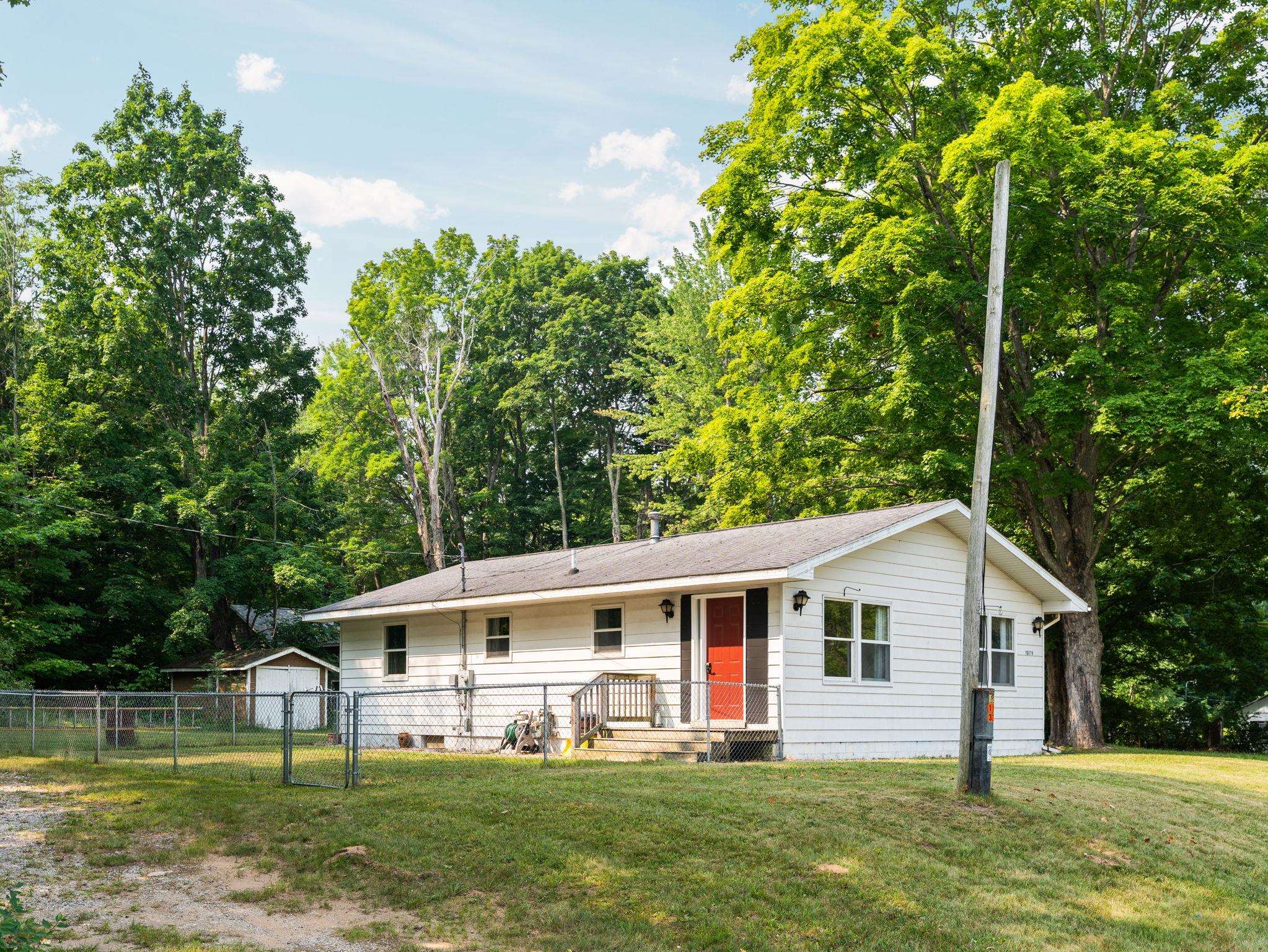 10379 Diamond Park Road Interlochen, MI 49643 - Photo 5 of 22