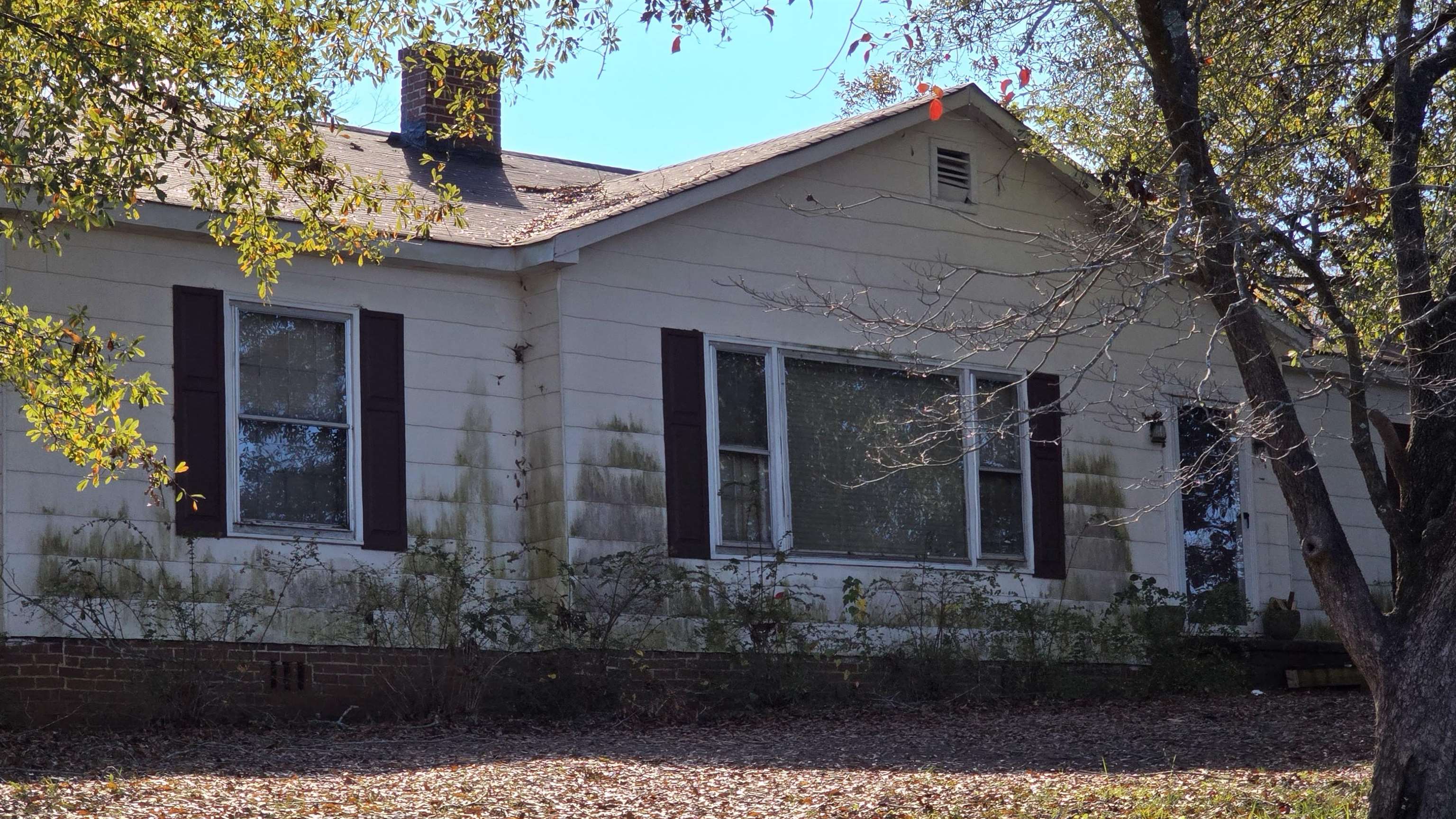 1812 North Limestone Street Gaffney, SC 29340 - Photo 10 of 17