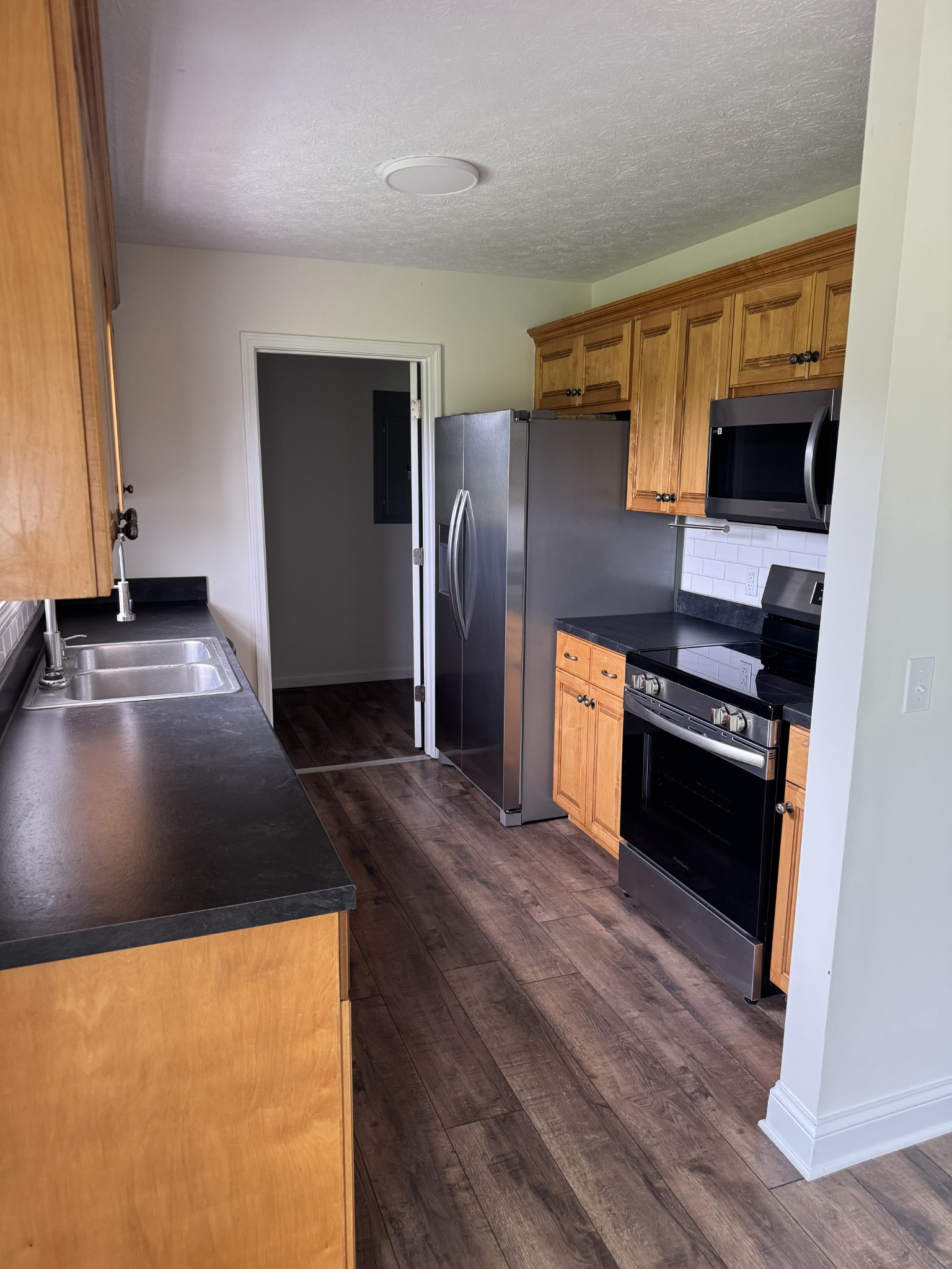 1087 Mt Vernon Road Bethpage, TN 37022 - Photo 5 of 9
