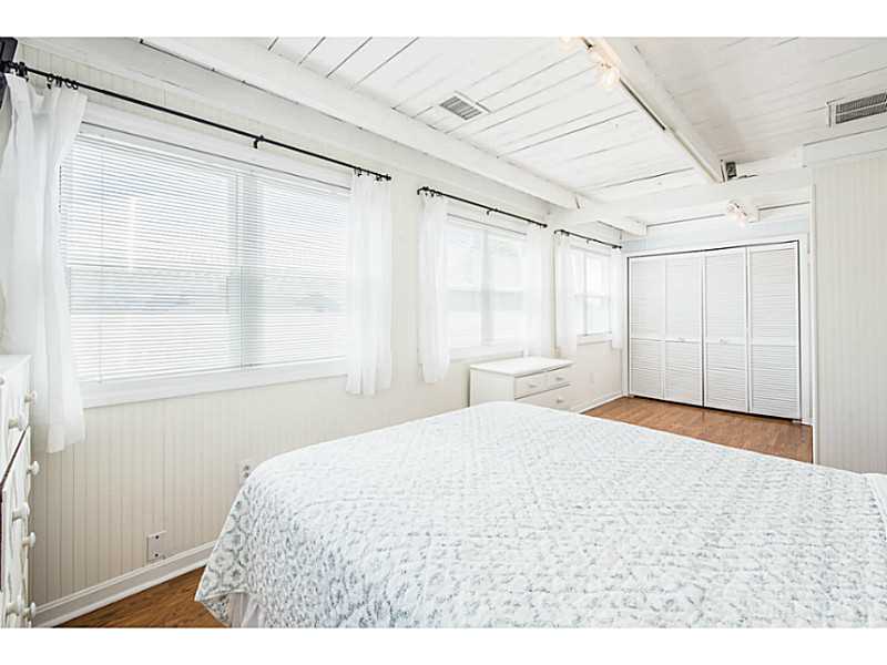 40 Middle Road Narragansett, RI 02882 - Photo 9 of 22 Bedroom.