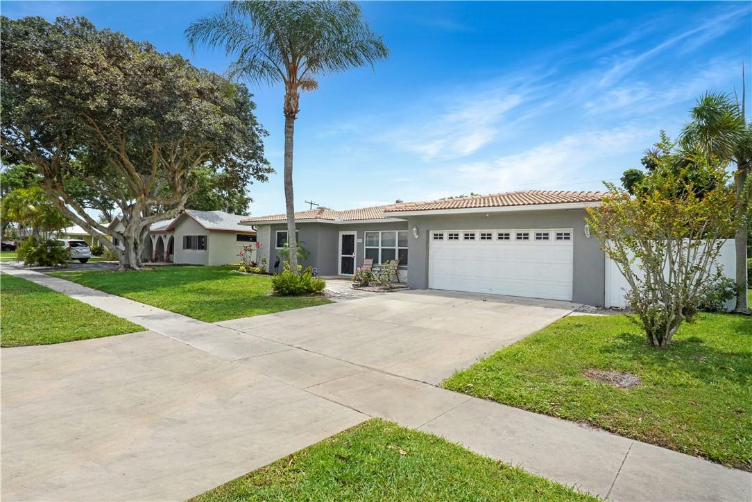 984 Southwest 5th Street Boca Raton, FL 33486 - Photo 2 of 28 Photo 2