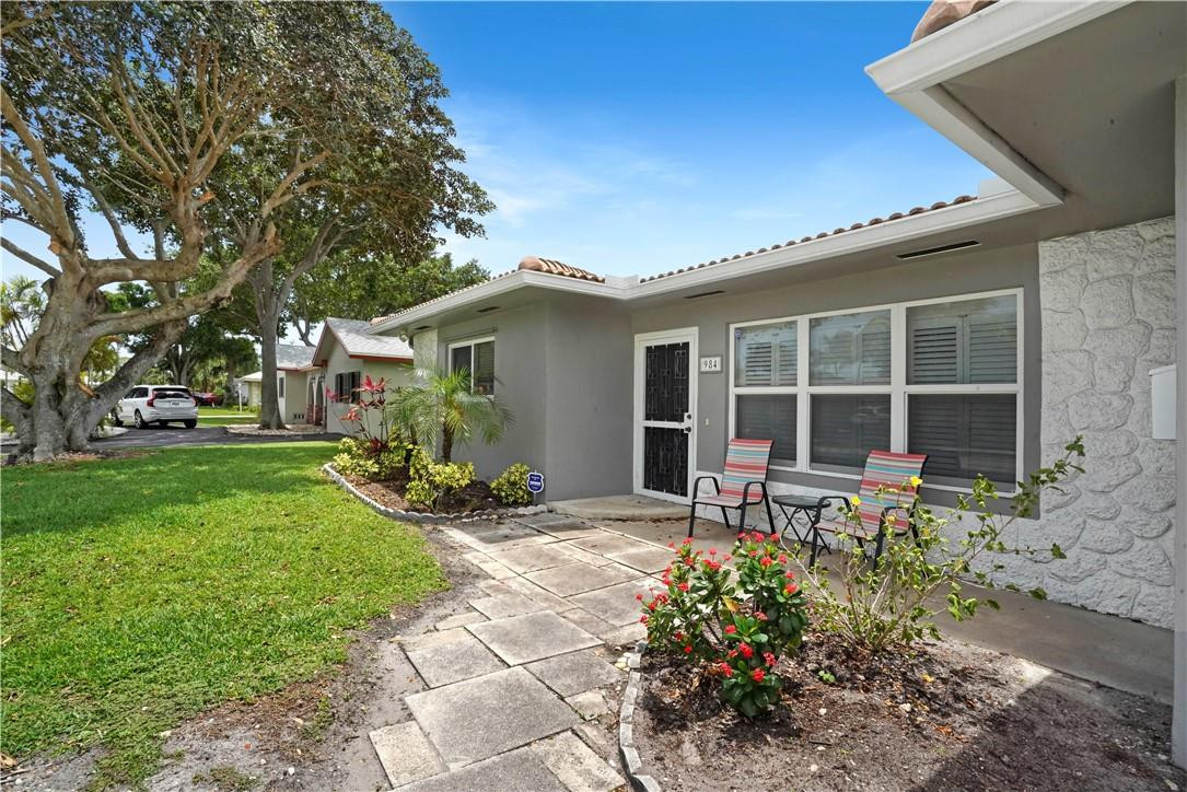 984 Southwest 5th Street Boca Raton, FL 33486 - Photo 10 of 28 Photo 10