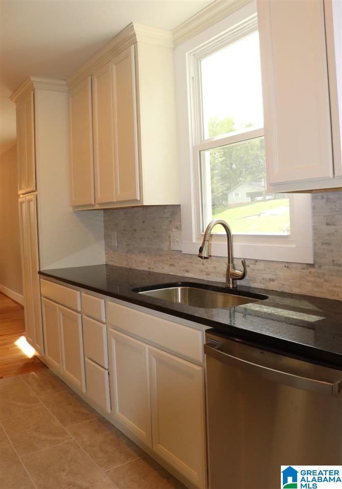 204 West Bay Street Sylacauga, AL 35150 - Photo 7 of 46