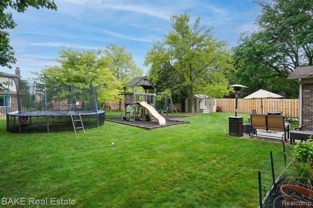 45776 Drexel Road Canton, MI 48187 - Photo 6 of 50