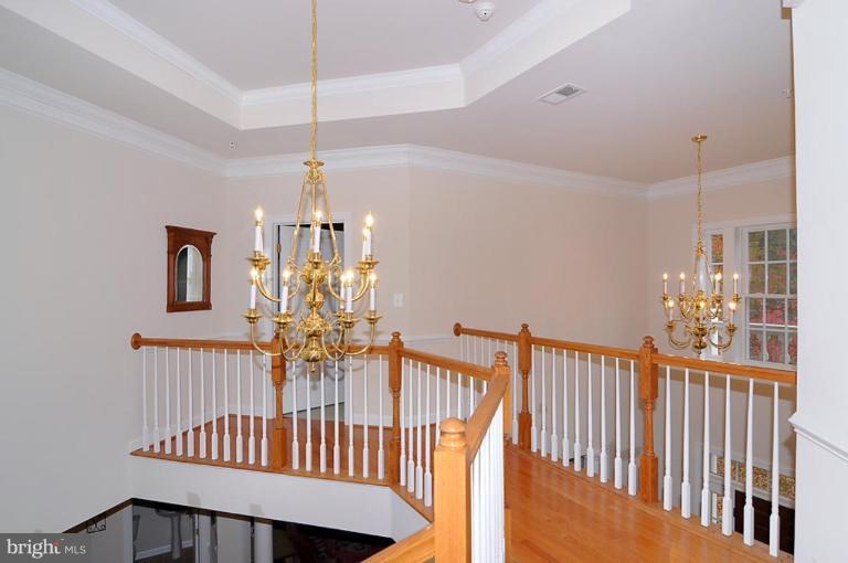 4501 Pinetree Road Rockville, MD 20853 - Photo 20 of 26 Hallway