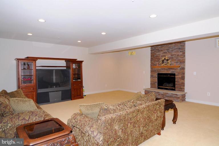 4501 Pinetree Road Rockville, MD 20853 - Photo 23 of 26 Recreation Room