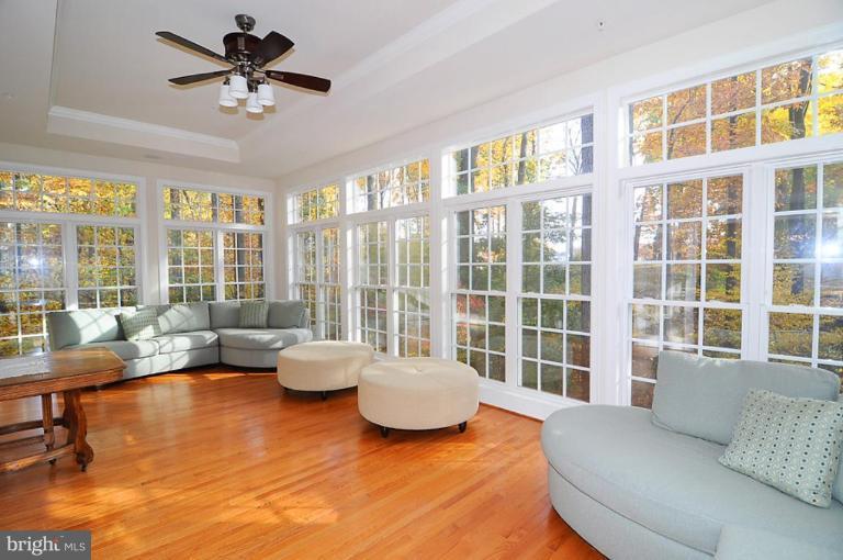 4501 Pinetree Road Rockville, MD 20853 - Photo 4 of 26 Sunroom