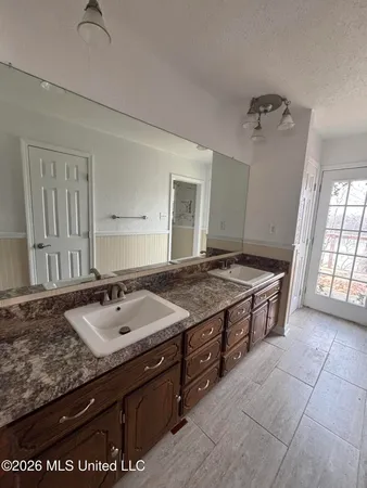 $295,000 | 8811 Cypress Cove, Southaven, MS 38671