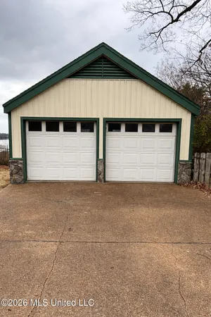$295,000 | 8811 Cypress Cove, Southaven, MS 38671