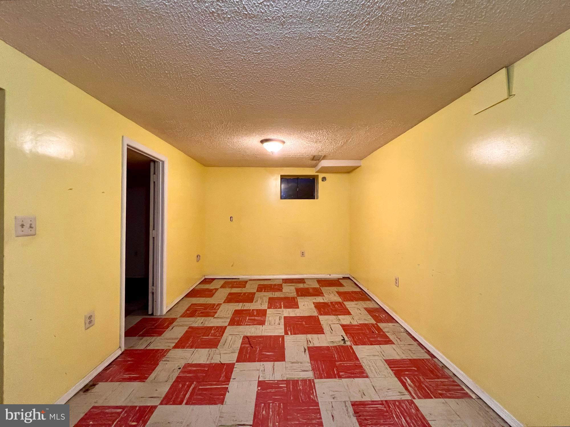 10204 Folk Street Silver Spring, MD 20902 - Photo 22 of 24