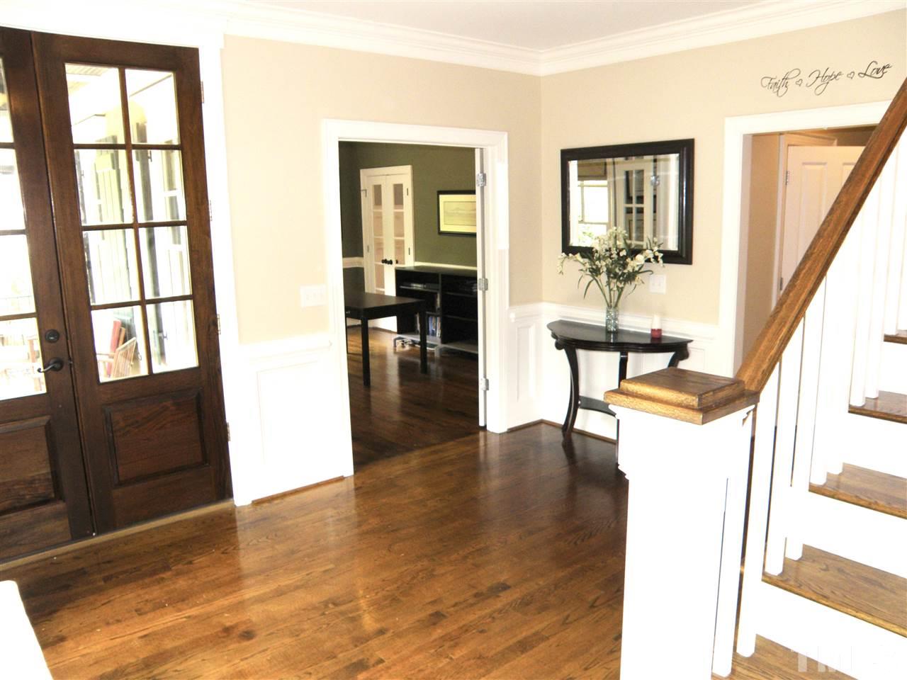 2702 Bedford Avenue Raleigh, NC 27607 - Photo 5 of 25