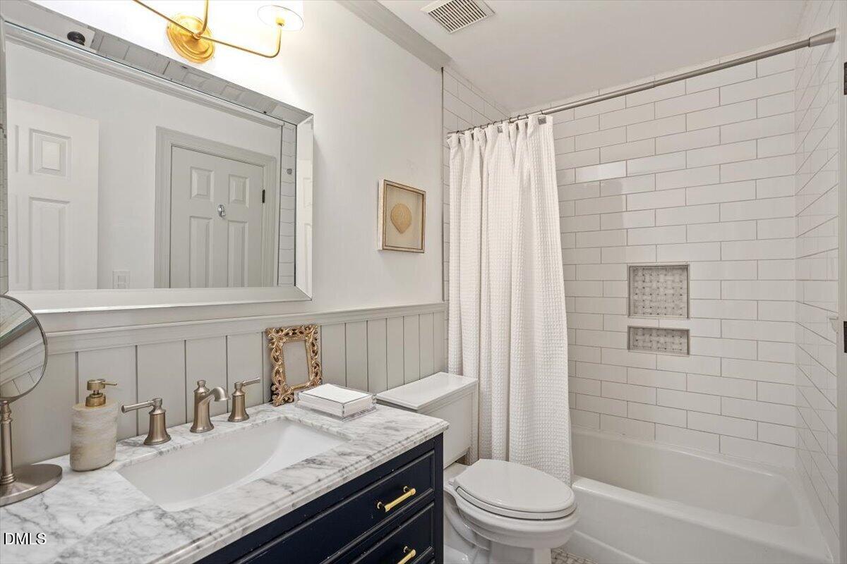2220 Middlefield Court Raleigh, NC 27615 - Photo 18 of 34 Ensuite Bathroom Primary
