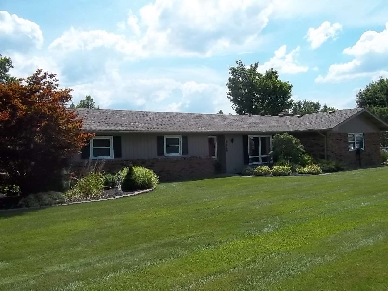 8429 Covington Road Fort Wayne, IN 46804 - Photo 3 of 19