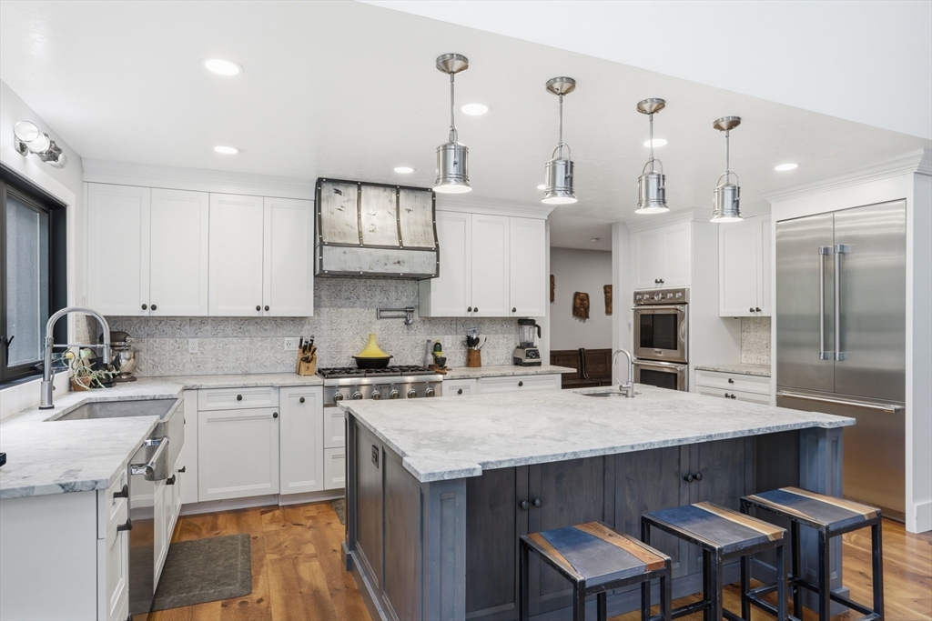 366 River Road Carlisle, MA 01741 - Photo 14 of 42