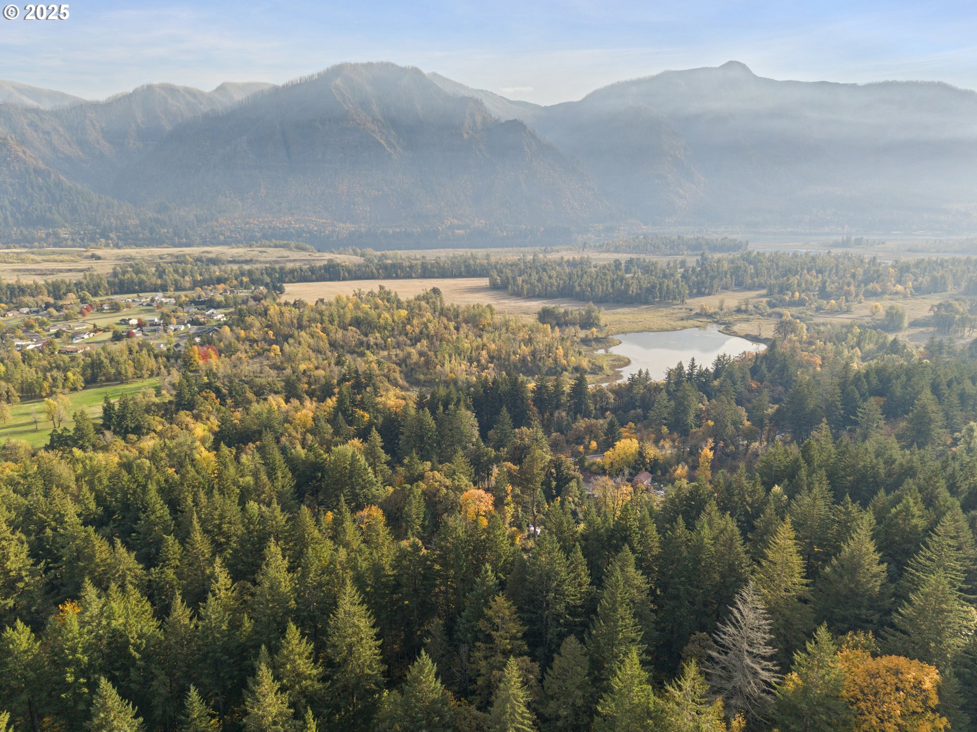 Warren Road, Unit 4 North Bonneville, WA 98639 - Photo 12 of 27 a view of ocean and mountain