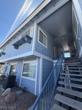 $1,010 | 5795 Medallion Drive, Unit 202, Las Vegas, NV 89122