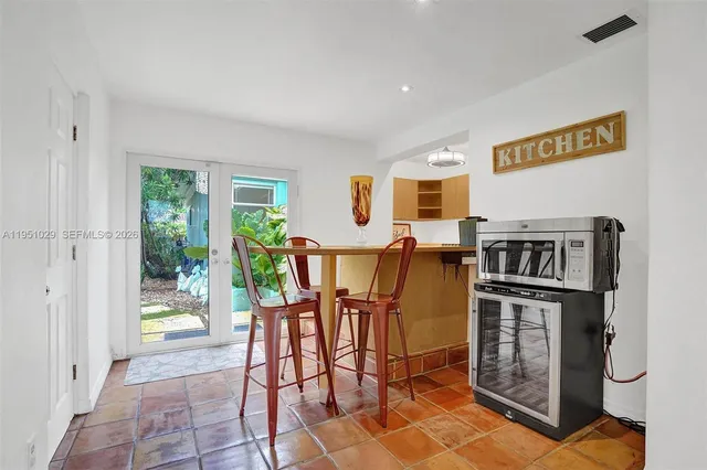 $1,475,000 | 7525 West Treasure Drive, North Bay Village, FL 33141