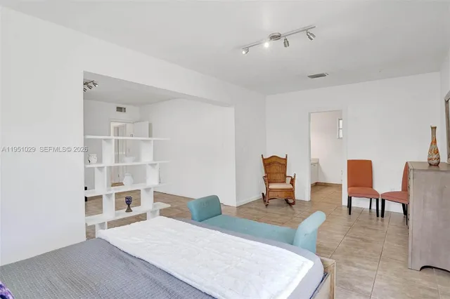 $1,475,000 | 7525 West Treasure Drive, North Bay Village, FL 33141