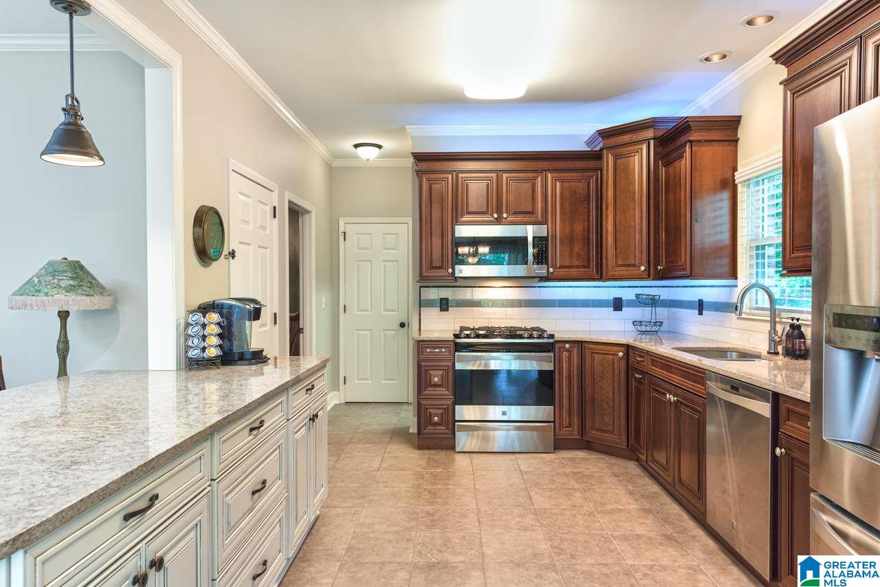 132 Chestnut Drive Alabaster, AL 35007 - Photo 5 of 49