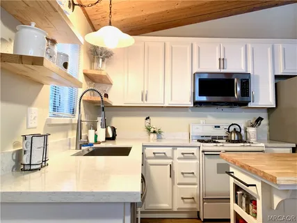 $685,000 | 43354 Deer Canyon Road, Big Bear Lake, CA 92315