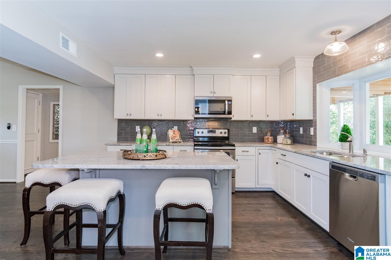 1786 Cornwall Road Birmingham, AL 35226 - Photo 17 of 46