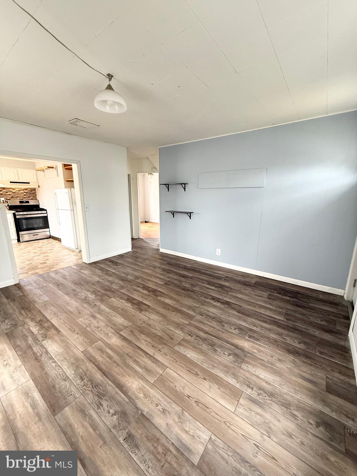 202 German Hill Road Baltimore, MD 21222 - Photo 5 of 25