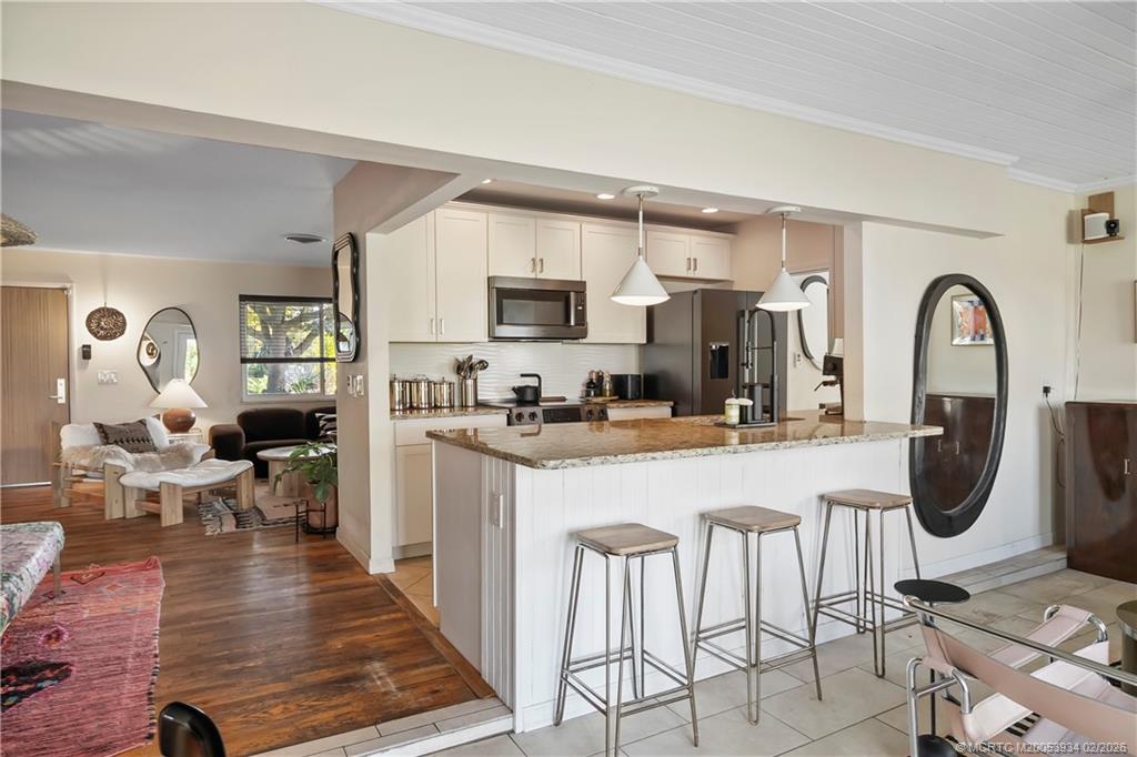 1092 East Madison Avenue Stuart, FL 34996 - Photo 13 of 52