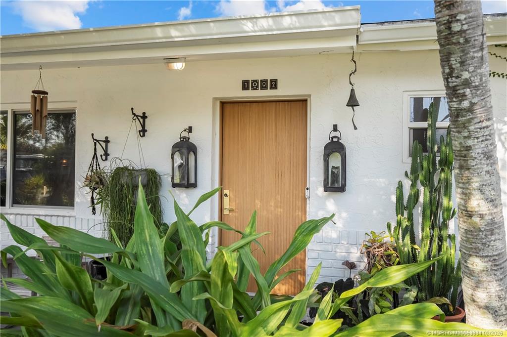 1092 East Madison Avenue Stuart, FL 34996 - Photo 2 of 52