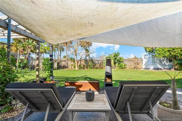 $575,000 | 1092 East Madison Avenue, Stuart, FL 34996