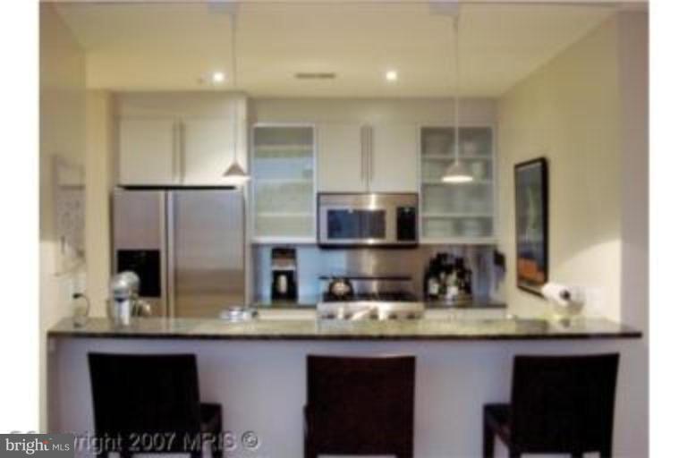 1300 13th Street Northwest, Unit 404 Washington, DC 20005 - Photo 3 of 8 Gourmet Kitchen