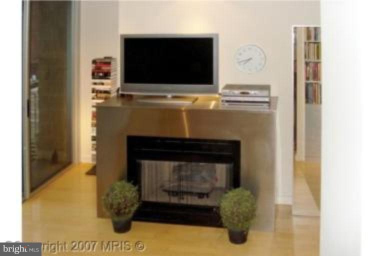 1300 13th Street Northwest, Unit 404 Washington, DC 20005 - Photo 4 of 8 Stainless Steel Fireplace