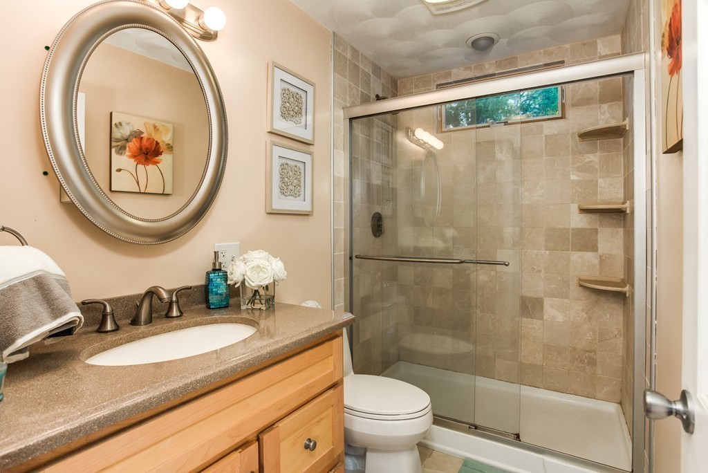 49 Birch Island Road Webster, MA 01570 - Photo 12 of 30 Gallery Image 12